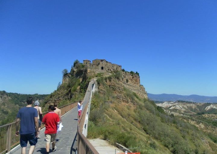 Prima di affrontare il ponte, un panino alla porchetta.