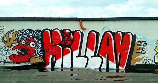 Saturday afternoon at the mall.

Francesco A. Gianninoto, an industrial designer whose creations included the Marlboro flip-top cigarette box, […], died of kidney failure last Friday at the Danbury Hospital. He was 85 years old and lived in Redding, Conn.

Mr. Gianninoto, who was born in Chiaramonte, Sicily, and came to New York with his family in 1911, was a consultant to manufacturers of many major products in the United States and abroad, including Dole pineapples, Lipton teas, Wild Turkey liquor, Buitoni spaghetti and Nestlé confections. -The New York Times, April 14, 1988